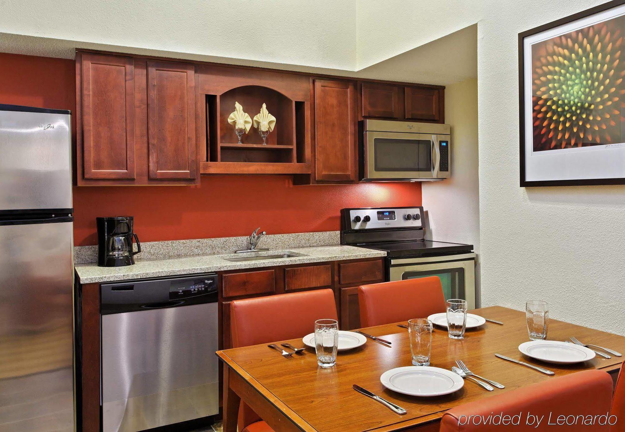 Residence Inn By Marriott Winston Salem University Area Екстериор снимка