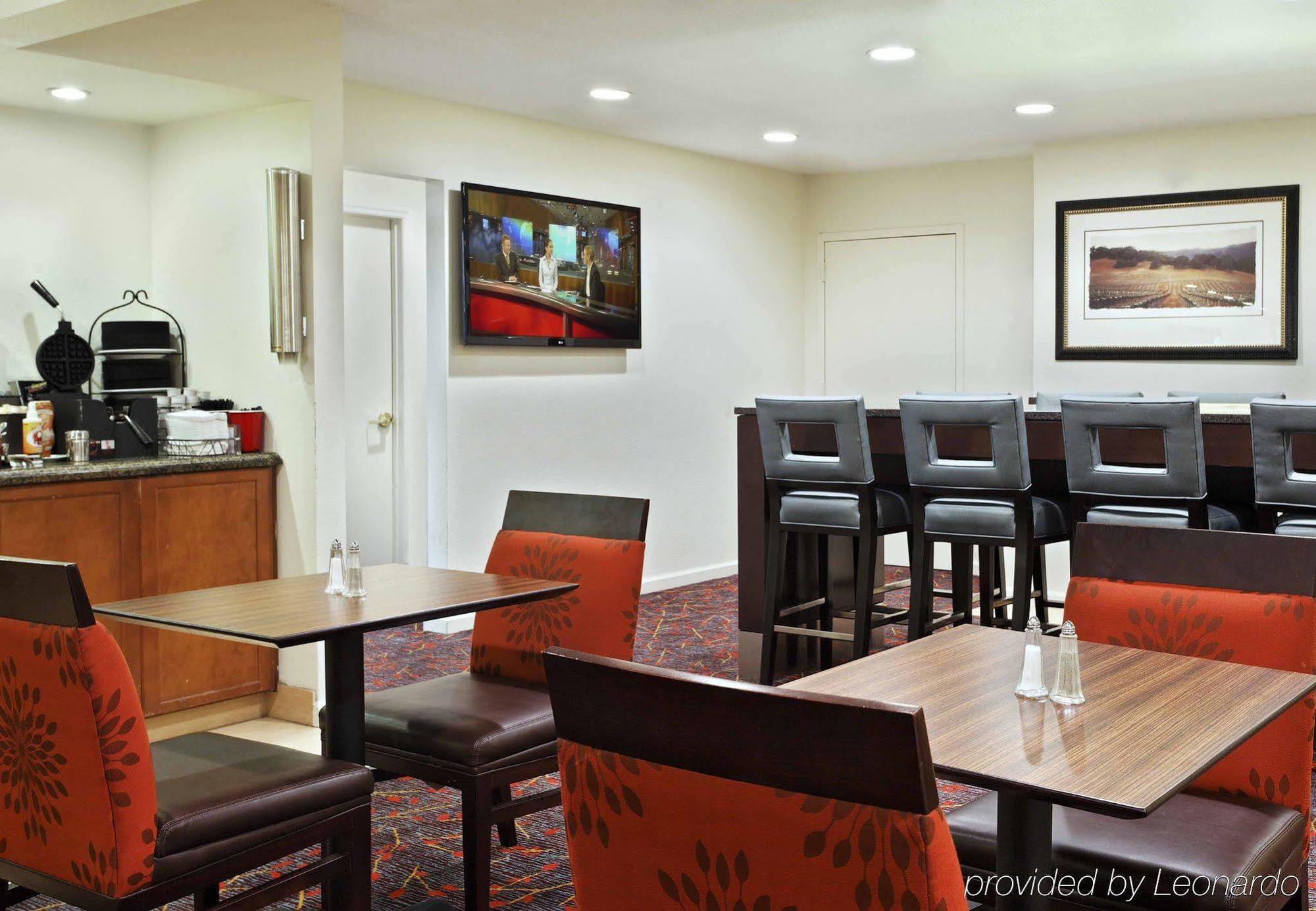 Residence Inn By Marriott Winston Salem University Area Екстериор снимка
